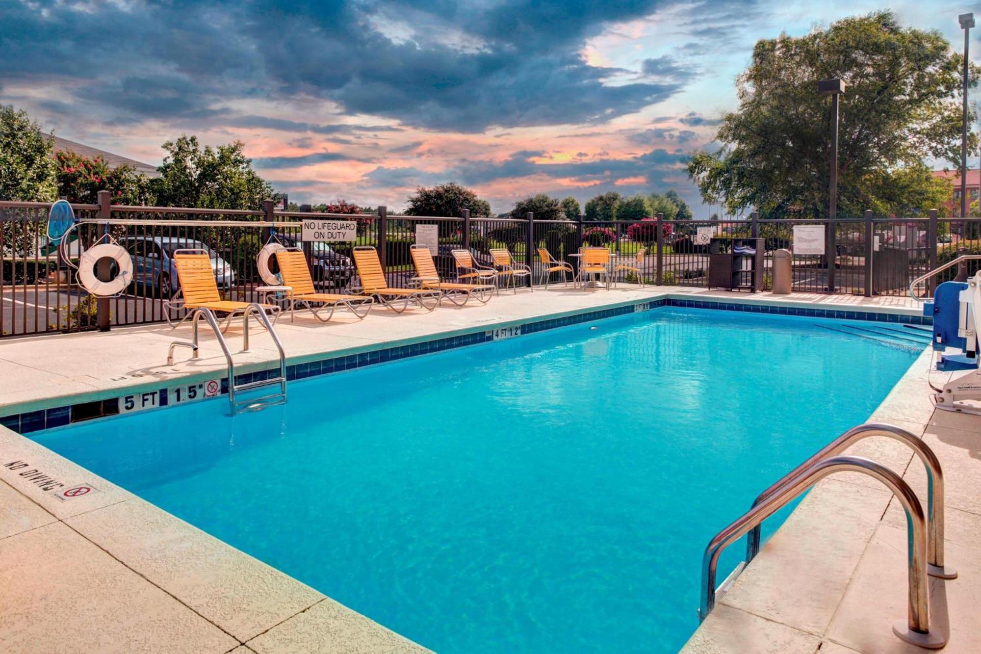 Fairfield Inn & Suites By Marriott Anniston Oxford Zewnętrze zdjęcie